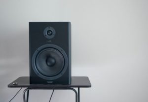 Best Bookshelf Speaker Reviews 2021 – Stereo Speaker Sets For Every Budget